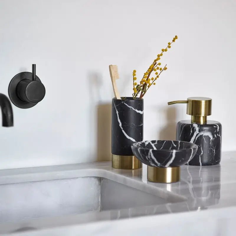 5 Tipps, wie du Marmor-Accessoires im Bad kombinierst