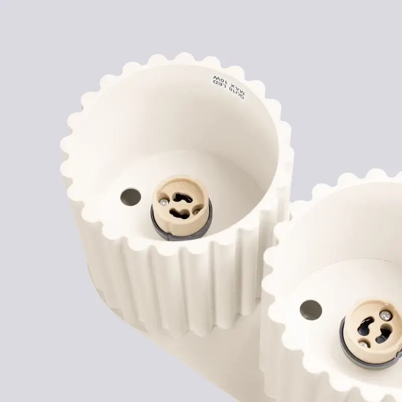 Moderne beige Deckenlampe Aura 2 mit 2-flammiger GU10-Beleuchtung im klaren, zylindrischen Design
