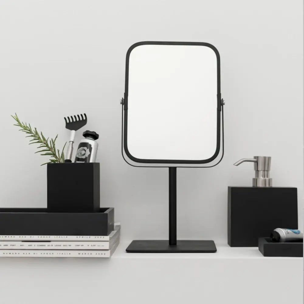 Moderne Badaccessoires Moon in Schwarz von Aquanova aus Polyresin – stilvolles und langlebiges Badezimmer-Set für ein elegantes Interieur.