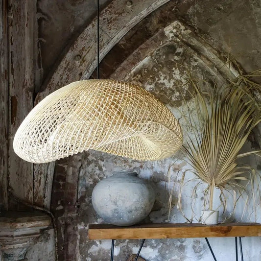 "Boho Hängelampe aus Rattan – natürliche Rattanleuchte im modernen Boho-Stil für warme Lichtakzente im Raum