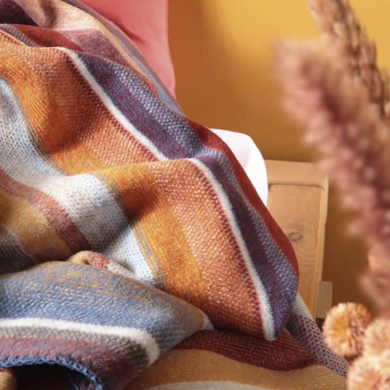 Bunte Decke mit Streifen – kuschelig weich, Tundra Kollektion von Biederlack