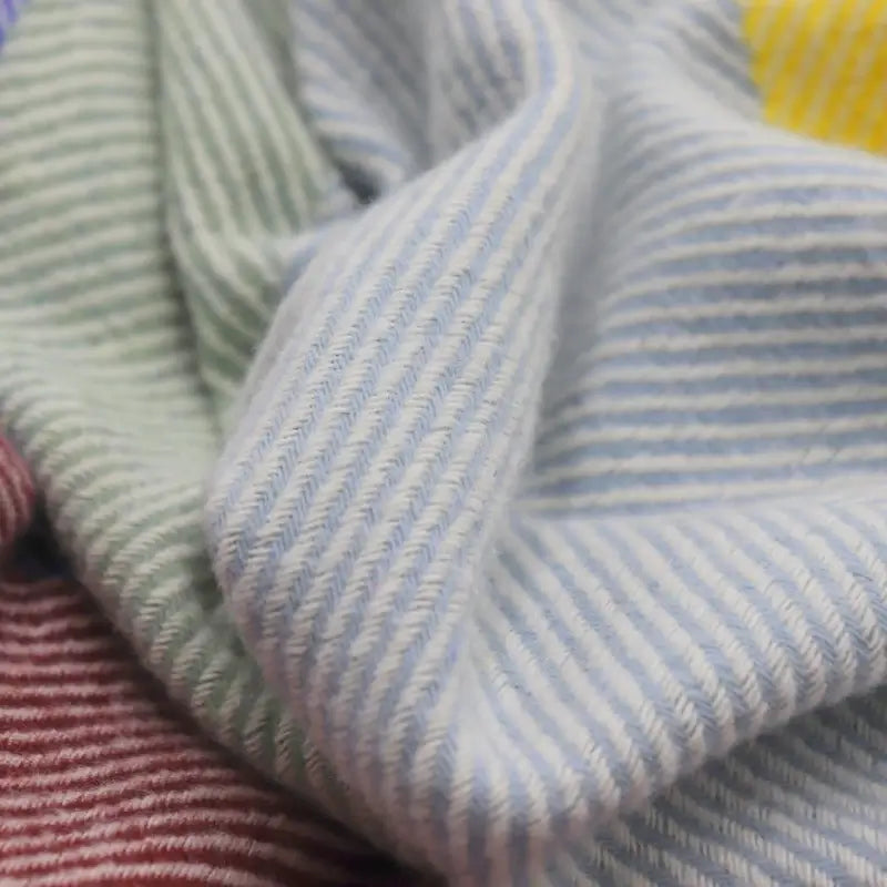 Bunte Wohndecke mit Fransen & Streifen – 130 × 170 cm Colour Lines