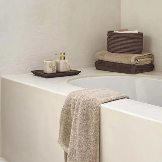 Badezimmer-Farbberatung: Welcher Ton passt zu welchem Boden?