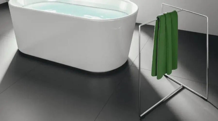 Handtuchständer – freistehende Designs für stilvolle Bäder