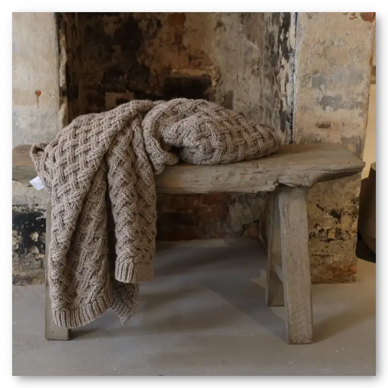 Weiche, ausgefallene Plaid Decke aus hochwertigen Materialien – Dawelba Wohndecke
