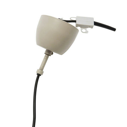 Ausgefallene Metall-Pendelleuchte in Beige: Die Pendelleuchte "Solo" von PR Home mit E27-LED ist ein stilvoller Blickfang.