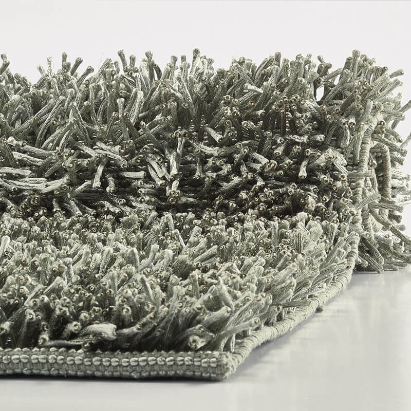 Langflor-Badezimmerteppich Kemen in frischem Grün (Thyme) – luxuriöser Hochflor-Badteppich von Aquanova
