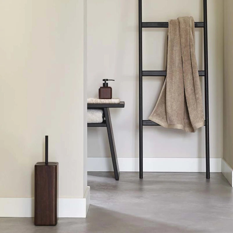 Badaccessoires und Holzaccessoires – natürliches Badezimmer Zubehör aus Holz für warmes Ambiente
