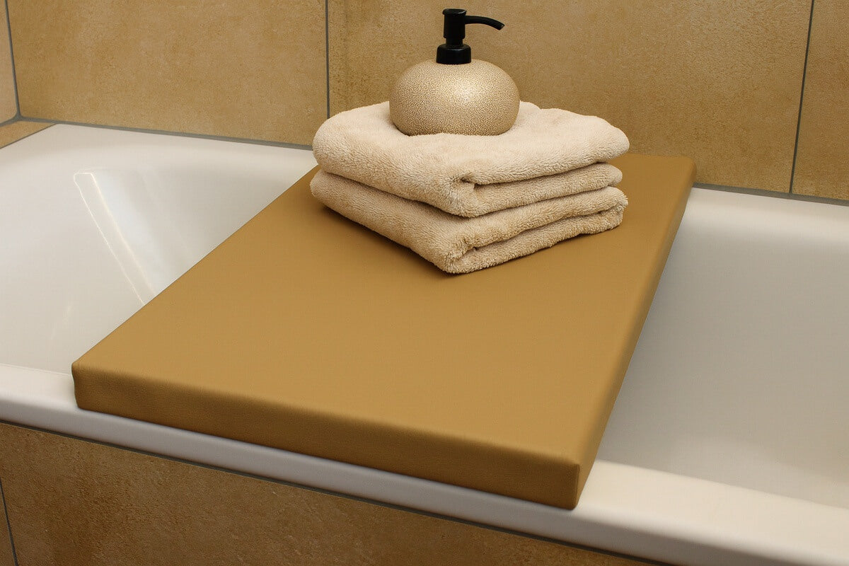 Badewannenabdeckung "Elegance Saddle" von Dawelba: Die Ablage als Maßanfertigung ist eine stilvolle Abdeckung.