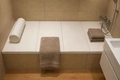 Badewannenabdeckung von Dawelba als maßgefertigte Badewannenauflage, stabil und ideal zum Liegen und Sitzen