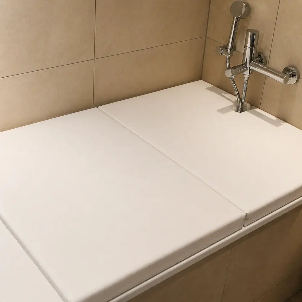 Badewannenauflage "Elegance No. 2": Die Badewannenabdeckung nach Wunschmaß für viele Wannenformen ist eine praktische Ablage.