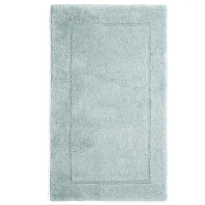 Weiche, rutschfeste Badezimmermatte Orlando in Sea Green – großer Badezimmerteppich in sanftem Mistgrün