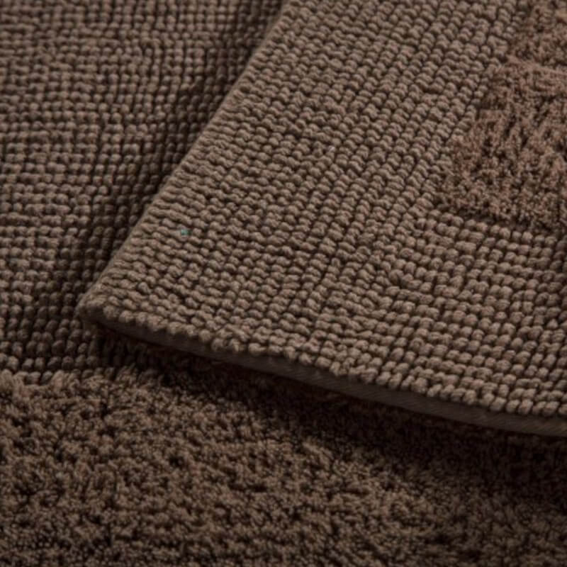 Hochwertige Badezimmermatte aus Baumwolle in Taupe von Select Rhomyhome.