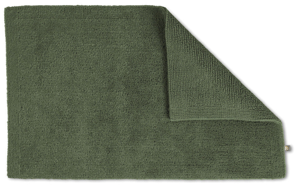 Badezimmerteppich Baumwolle Pur in Olive, natürliche Farben für ein entspannendes Bad.