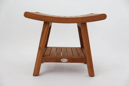 Formschöner, gebogener Badhocker Destiny aus Holz: Einzigartiges Design für Ihr Badezimmer.