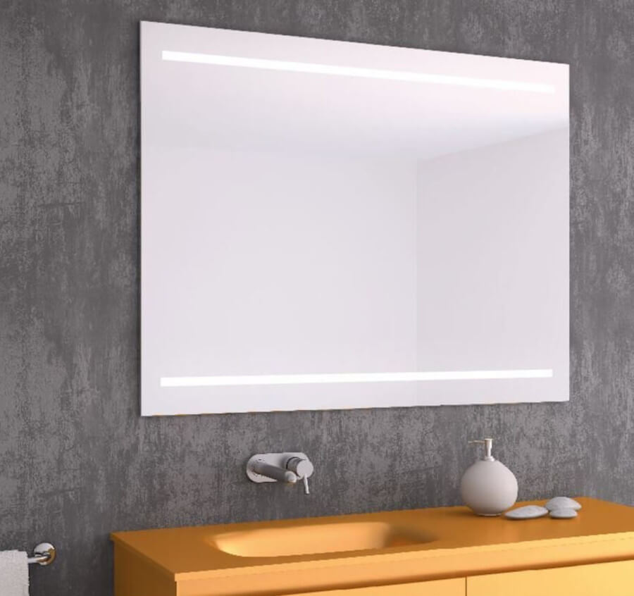 Beleuchteter Badspiegel mit LED-Licht oben und unten: Der Lichtspiegel "Lenola" von Vogelsang ist ein moderner Badezimmerspiegel.