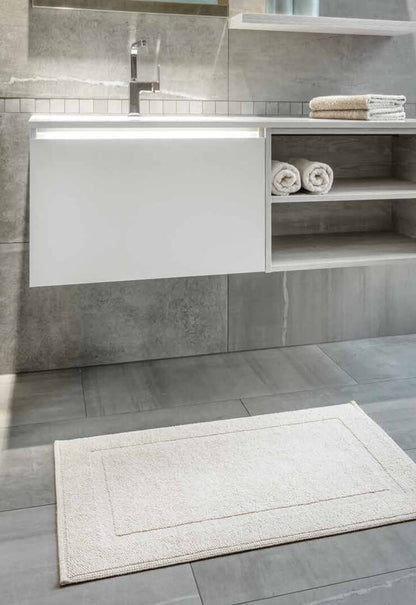 Rhomtuft Pearl Badvorleger/Badezimmermatte: Stilvolle Matte für Ihr Badezimmer.