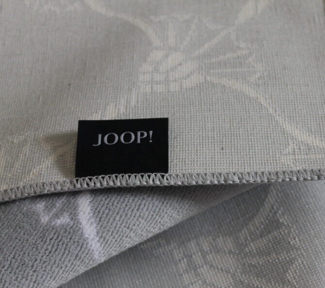 Rückseite des Badvorlegers Repetition von Joop: Qualität bis ins Detail – die Rückseite dieses Badvorlegers von Joop zeugt von hochwertiger Verarbeitung.