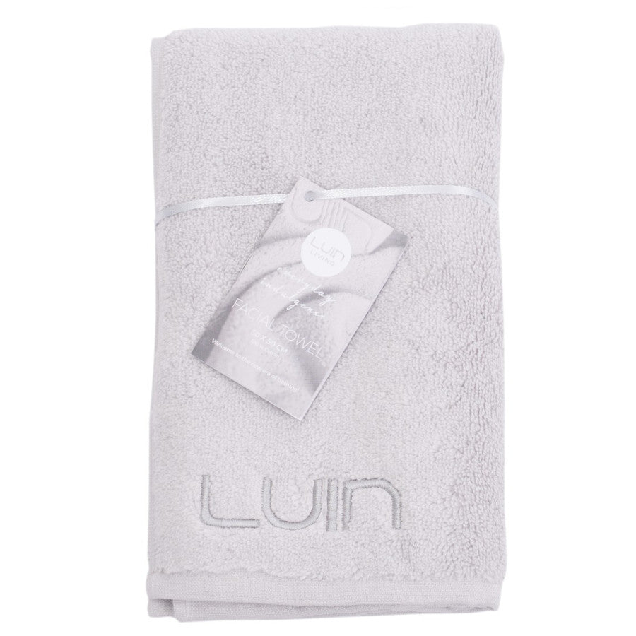 Sanfte Pflege: Das flauschige Gästetuch "Spa" aus Baumwolle mit Öko-Tex-Zertifizierung in der Farbe "Pearl Grey/Grau" sorgt für sanfte Pflege.