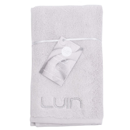 Sanfte Pflege: Das flauschige Gästetuch "Spa" aus Baumwolle mit Öko-Tex-Zertifizierung in der Farbe "Pearl Grey/Grau" sorgt für sanfte Pflege.