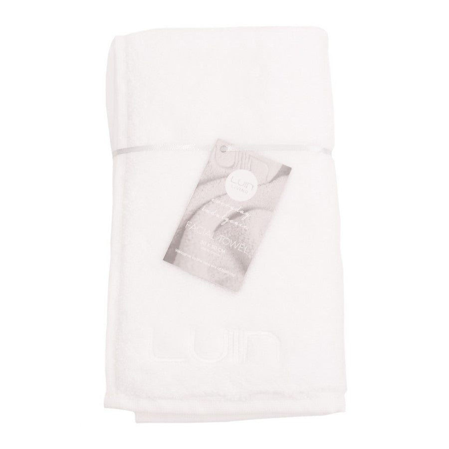 Frische Eleganz: Das flauschige Gästetuch "Spa" aus Baumwolle mit Öko-Tex-Zertifizierung in der Farbe "Weiß" bringt frische Eleganz in Ihr Badezimmer.