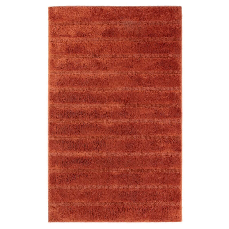 Große, rutschfeste Badematte California in Terracotta, aus weicher Baumwolle, mit luxuriösen Hoch-Tief-Streifen für extra Komfort.