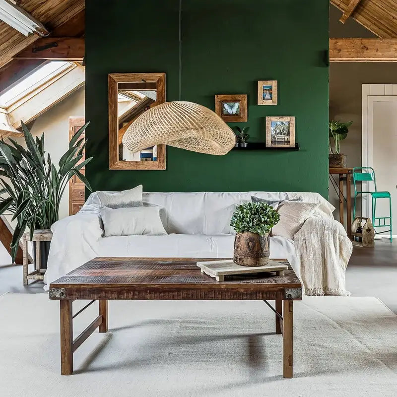 Rattanlampe im Boho Design – handgefertigte Hängelampe als dekoratives Highlight in natürlichen Wohnkonzepten