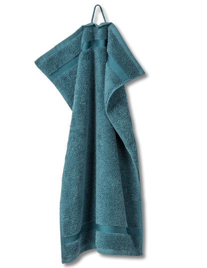 Frisches Frottee-Handtuch 'Princess' in Pinie, frische und lebendige Farbe.