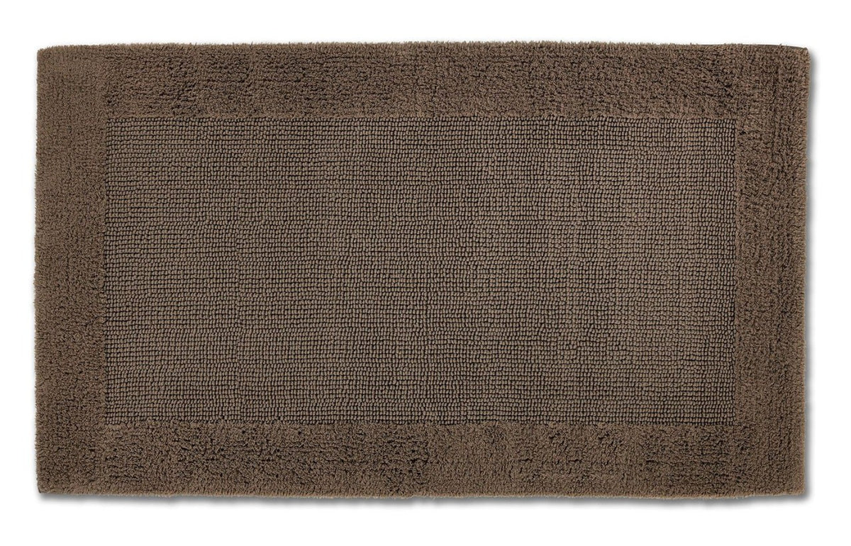 Hochwertiger Baumwoll-Badteppich Select in Taupe von Rhomyhome – weicher Badezimmerteppich in warmem Naturton für ein stilvolles und modernes Badezimmer.