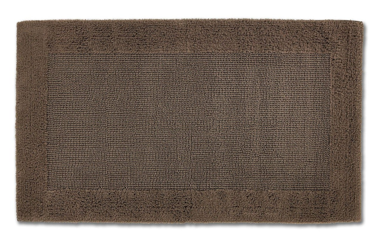 Hochwertiger Baumwoll-Badteppich Select in Taupe von Rhomyhome – weicher Badezimmerteppich in warmem Naturton für ein stilvolles und modernes Badezimmer.