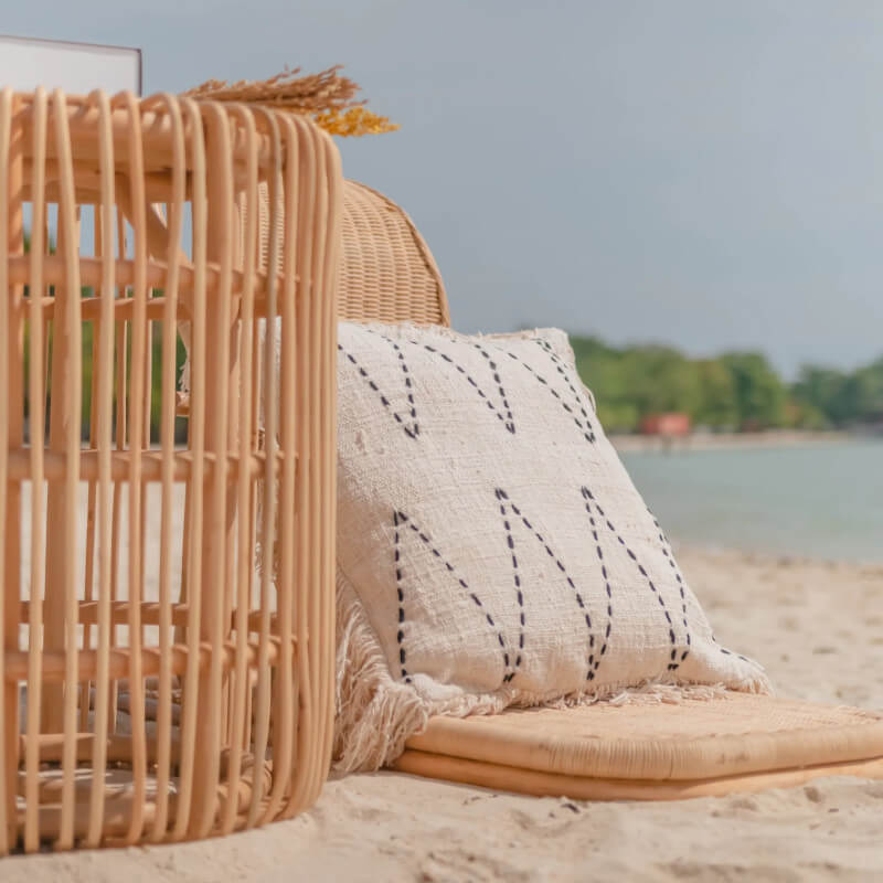 Hoher runder Beistelltisch "Alamaya": Der Couchtisch im Boho-Ibiza-Stil ist ein stilvoller Tisch.