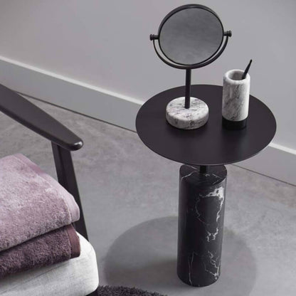 Kleiner Beistelltisch aus Marmor – ALBA von Aquanova in Schwarz, modern für Bad oder Wohnbereich.