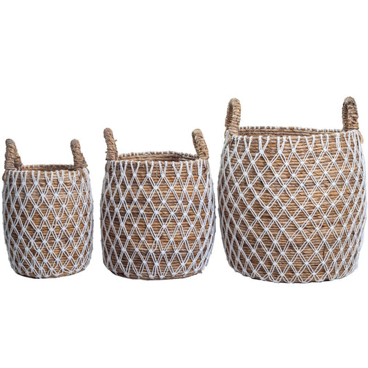 Körbe "Kubu" aus Makramee: Die ovalen Pflanzkörbe im Boho-Stil sind stilvolle Dekorationsobjekte.