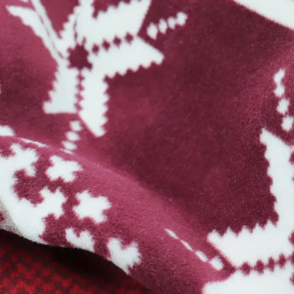 Kuscheldecke mit Schneeflocken - Rot/Weiß Nordic Knit
