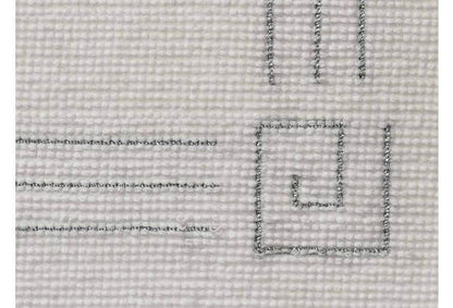 Latexierte Rückseite des Badteppichs Olymp von Rhomtuft: Sichere Bodenhaftung für Ihr Badezimmer – die latexierte Rückseite dieses Badteppichs von Rhomtuft sorgt für Rutschfestigkeit.