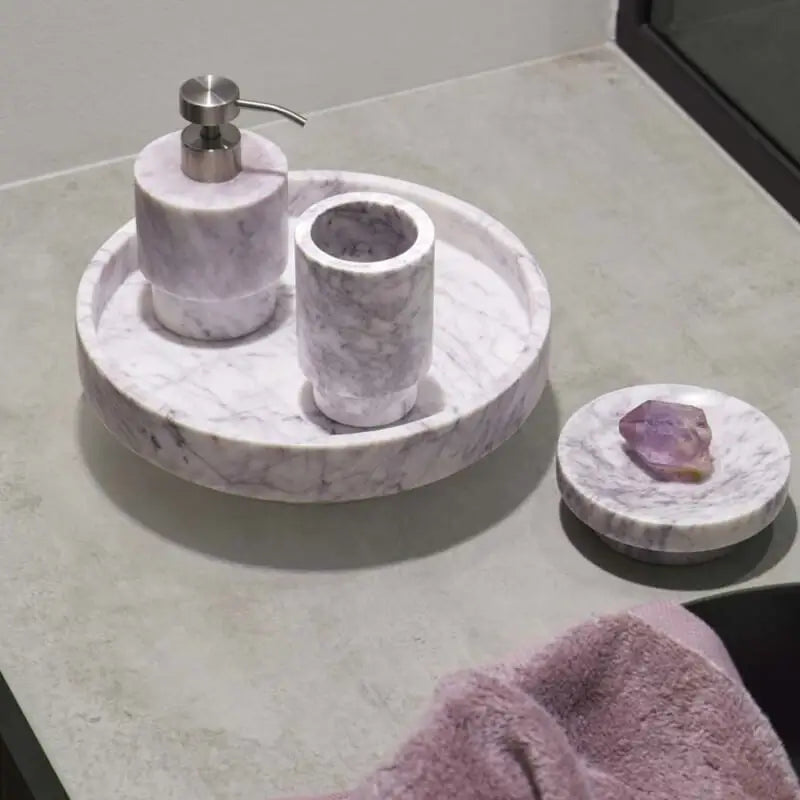 Badaccessoires-Set „Prunus“ aus edlem Marmor – stilvolle und luxuriöse Accessoires für Badezimmer und Gäste-WC