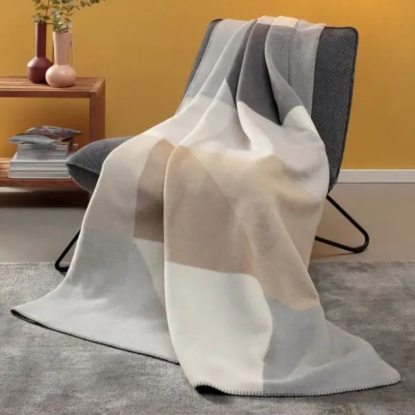 Moderne und ausgefallene Sofadecken & Wohndecken online kaufen bei DAWELBA