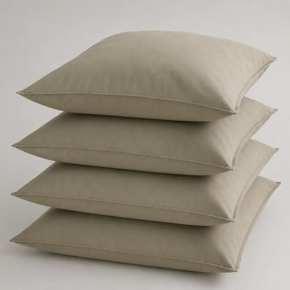 Perkal Bettwäsche Cosmo in Khaki von Evelyn Kahle – edles und hochwertiges Bettzeug aus Baumwolle für ein stilvolles Schlafzimmer.