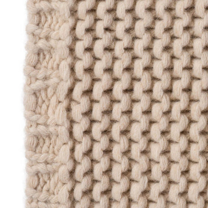 Plaid "York" aus dickgestrickter Wolle in Beige: Das Strickplaid ist eine stilvolle Decke.