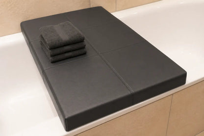 Wannenauflage Stinson in Schwarz von Dawelba als funktionale Badewannenbrücke mit stilvollem Design