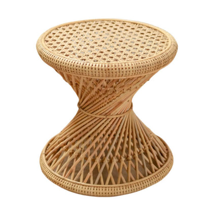 Rattan-Beistelltisch "Luhu": Der runde Boho-Ablagetisch im Ibiza-Stil ist ein stilvoller Tisch.