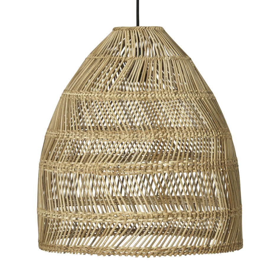 Rattan-Hängelampe (45cm) in Natur: Die Pendelleuchte "Maja" von PR Home im Boho-Stil ist ein stilvoller Blickfang.