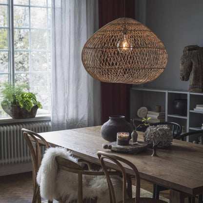 Rattan-Pendelleuchte "Karen" von PR Home: Die große Pendelleuchte (50cm) ist eine stilvolle Leuchte.