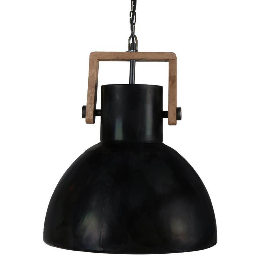 Schwarze Hängelampe im Industrie-Look: Die Metall-Pendelleuchte "Ashby" von PR Home ist ein stilvoller Blickfang.