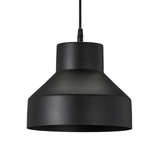 Schwarze Metall-Pendelleuchte in modernem Matt: Die Hängeleuchte "Solo" von PR Home ist ein stilvoller Blickfang.
