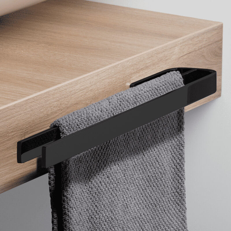 Schwarzer Handtuchhalter für Badmöbel: Die doppelte starre Handtuchstange ist ein stilvoller Handtuchhalter.