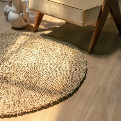 Seegras-Teppich "Loka": Der runde Naturteppich (100cm oder 120cm) ist ein stilvoller Teppich.