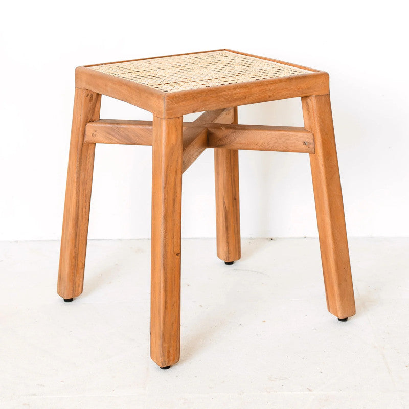 Sitzhocker Subang Holz mit Rattan – ideal als Badhocker und Dekohocker