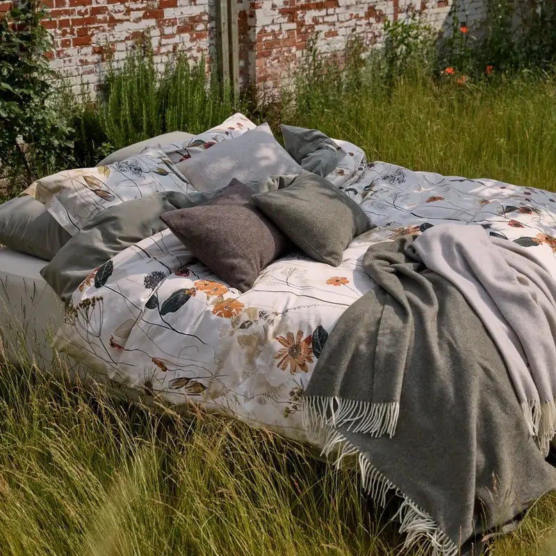Wolldecke mit Fransen Vandyck Home Bellavita aus Lammwolle