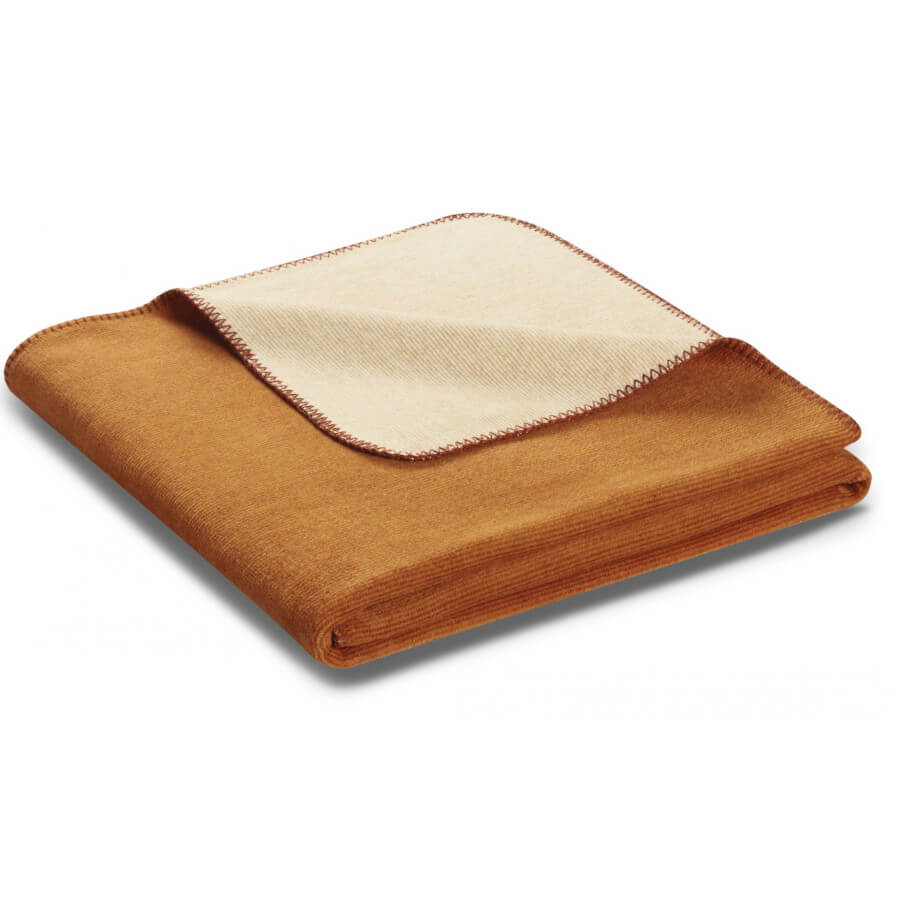 Gemütliche, zweifarbige Wohndecke Doubleface Ocker Beige von Biederlack für das Wohnzimmer.